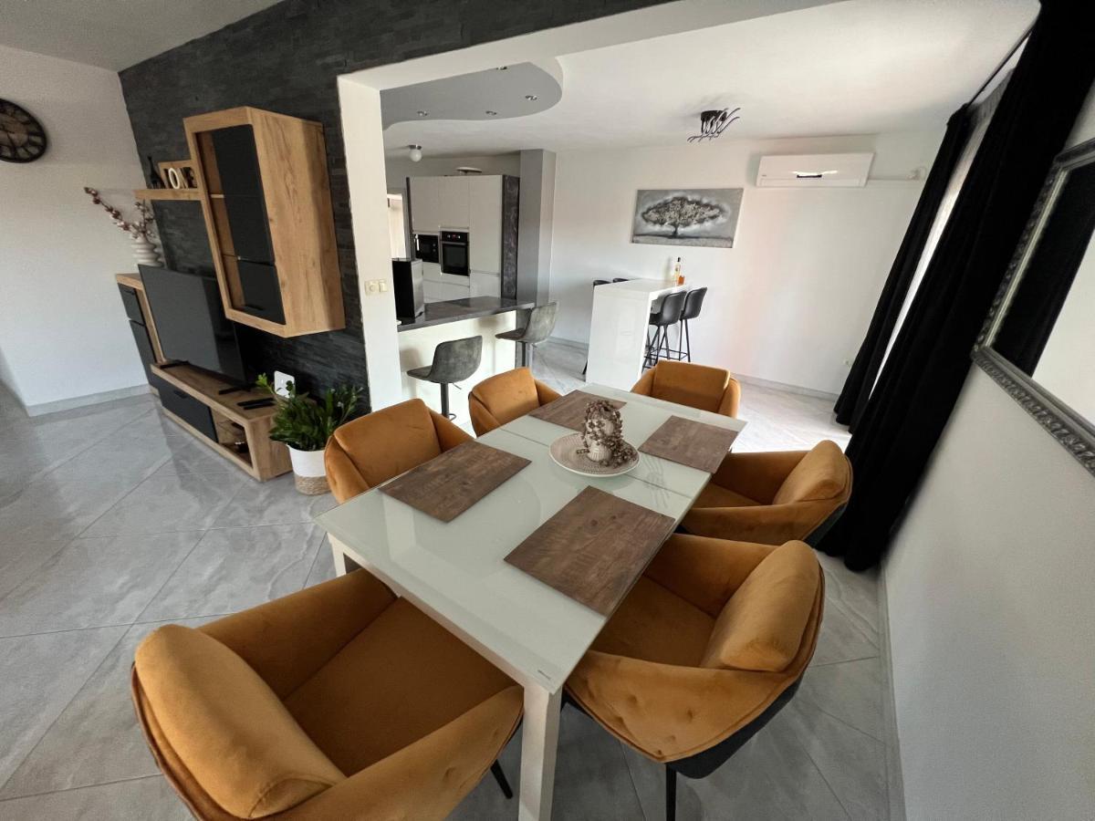 Apartments Cosic Klenovica Kültér fotó