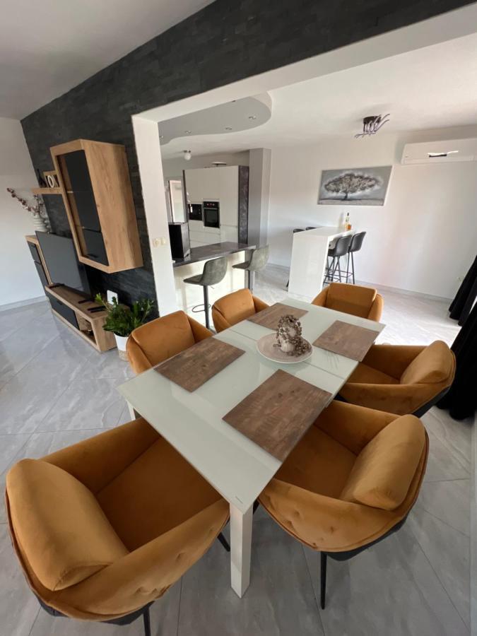 Apartments Cosic Klenovica Kültér fotó