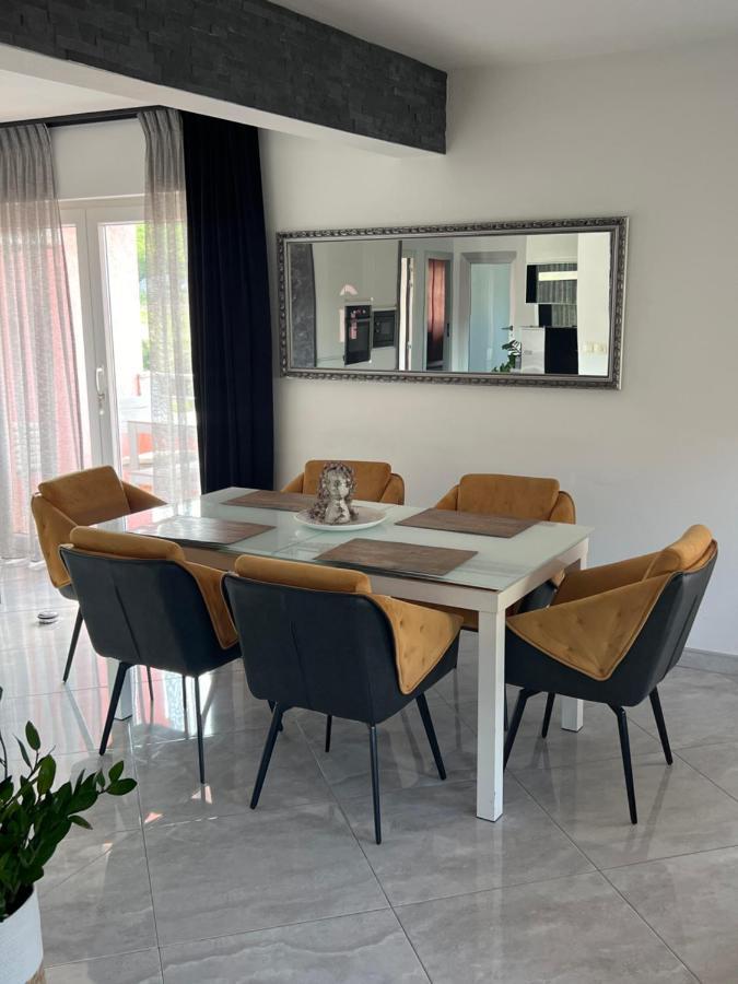 Apartments Cosic Klenovica Kültér fotó