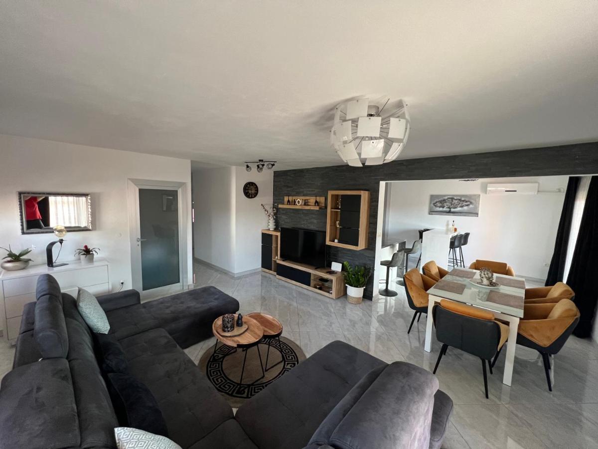 Apartments Cosic Klenovica Kültér fotó
